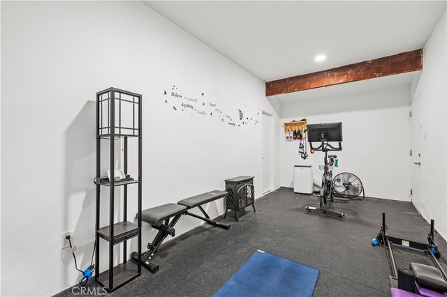 17955 Archwood, Reseda, CA 91335