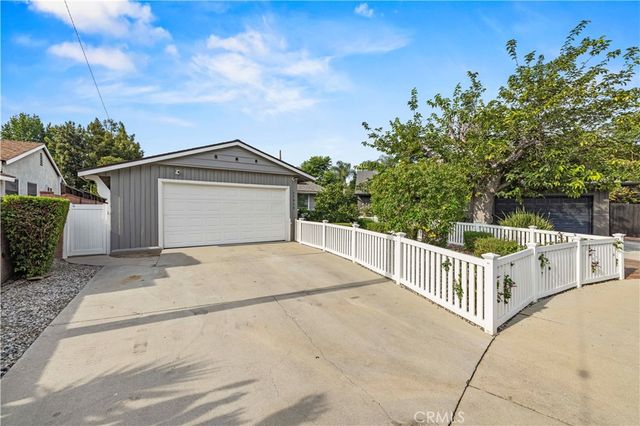 17955 Archwood, Reseda, CA 91335