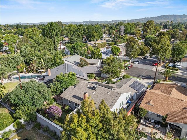 17955 Archwood, Reseda, CA 91335