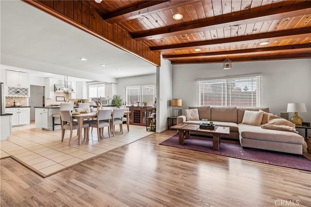 17955 Archwood, Reseda, CA 91335