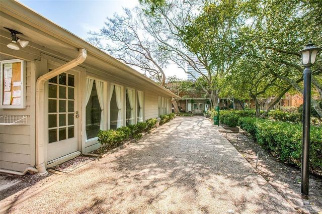 3938 W Alabama Street 8, Houston, TX 77027