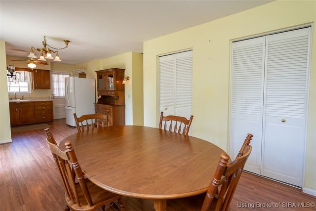 1411 Ridgeway Drive, Jeffersonville, IN 47130