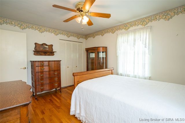 1411 Ridgeway Drive, Jeffersonville, IN 47130