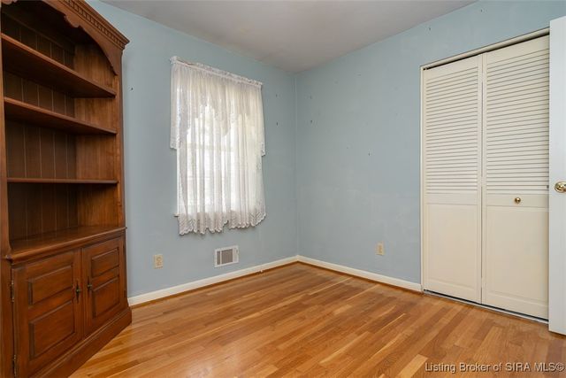 1411 Ridgeway Drive, Jeffersonville, IN 47130