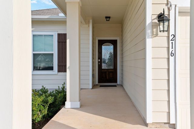 216 Blue Hibiscus DR, Liberty Hill, TX 78642