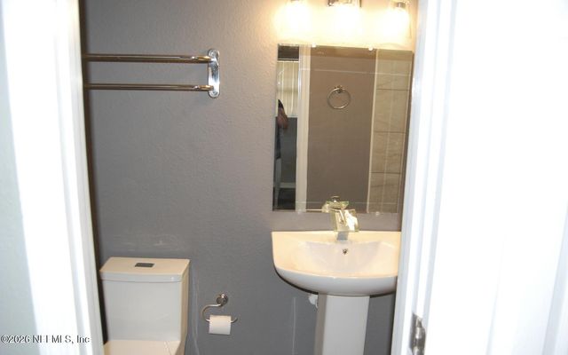 8321 SANTMAN Court, Jacksonville, FL 32221