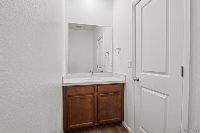 5432 N Denali Boulevard, Aurora, CO 80019