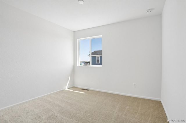 5432 N Denali Boulevard, Aurora, CO 80019