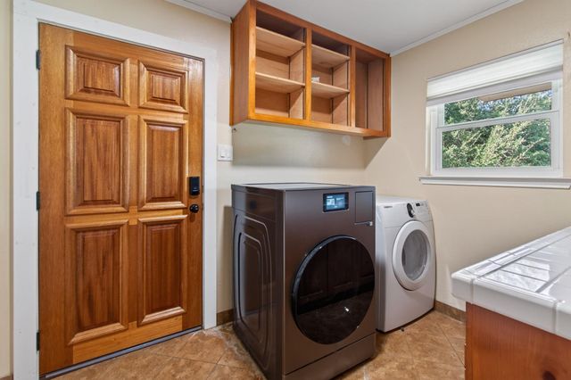 15 Tall Oaks TRL, Austin, TX 78737