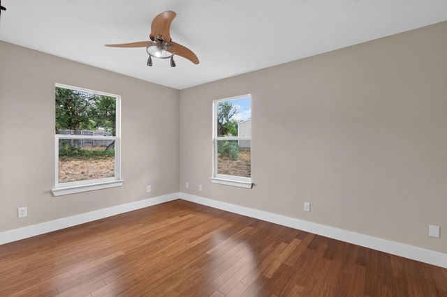 15 Tall Oaks TRL, Austin, TX 78737