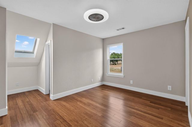 15 Tall Oaks TRL, Austin, TX 78737