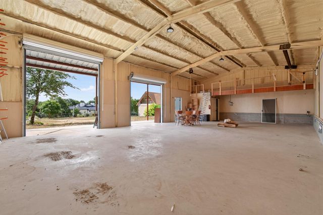 15 Tall Oaks TRL, Austin, TX 78737