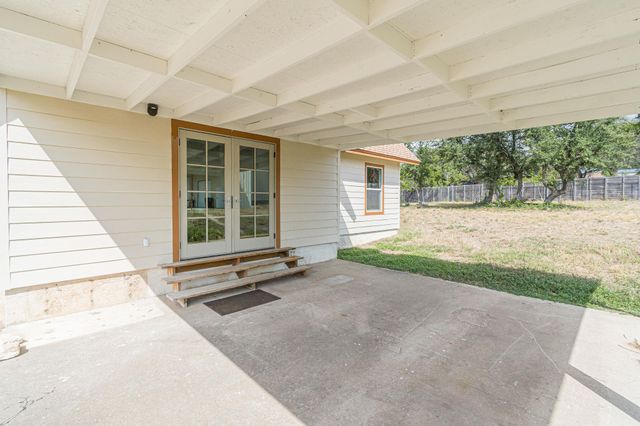 15 Tall Oaks TRL, Austin, TX 78737