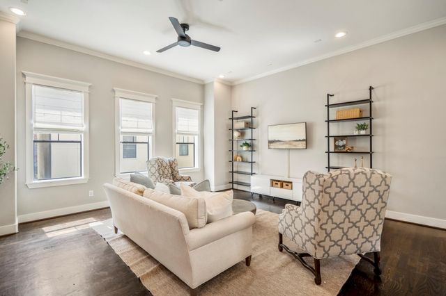 2404 Beall Street A, Houston, TX 77008