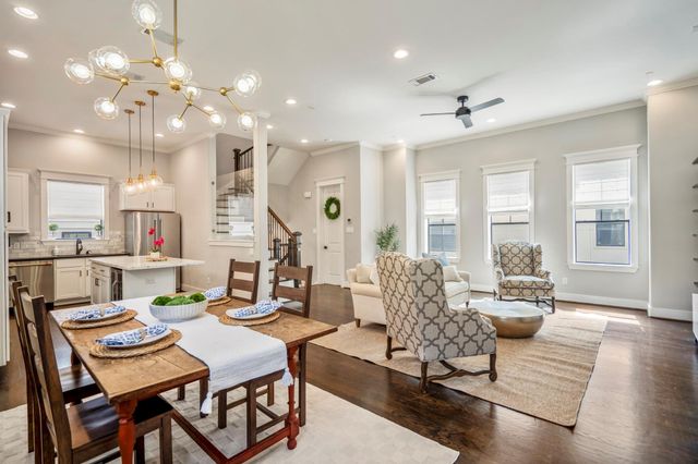 2404 Beall Street A, Houston, TX 77008