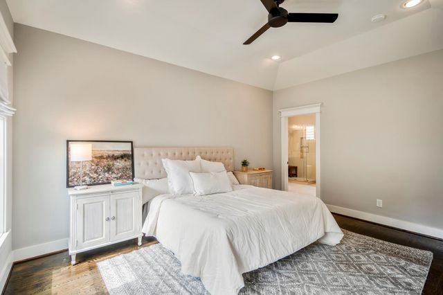 2404 Beall Street A, Houston, TX 77008