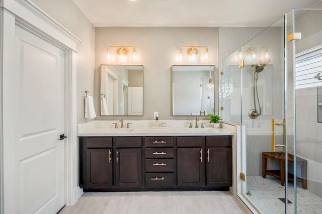 2404 Beall Street A, Houston, TX 77008