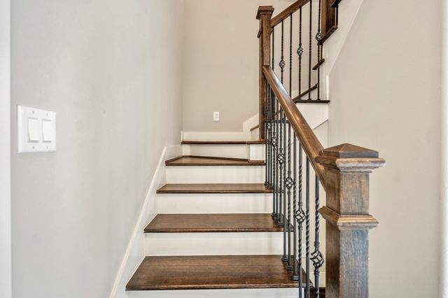 2404 Beall Street A, Houston, TX 77008