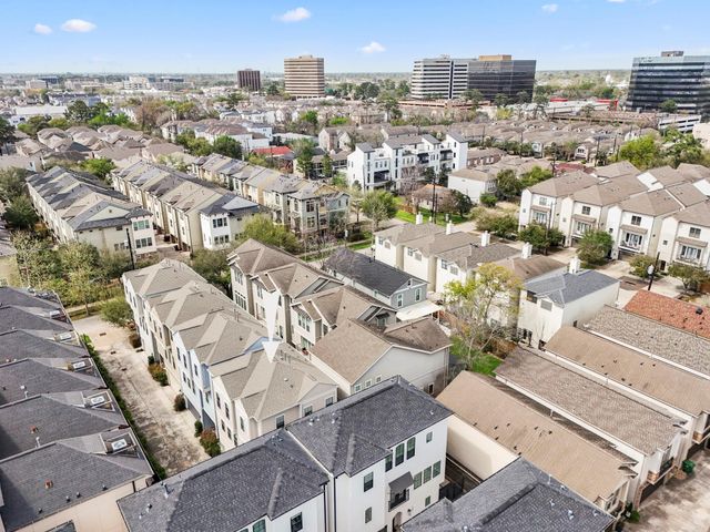 2404 Beall Street A, Houston, TX 77008