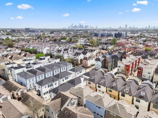 2404 Beall Street A, Houston, TX 77008