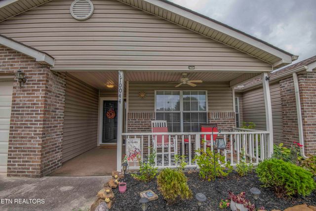 10044 Greylock Way, Knoxville, TN 37931