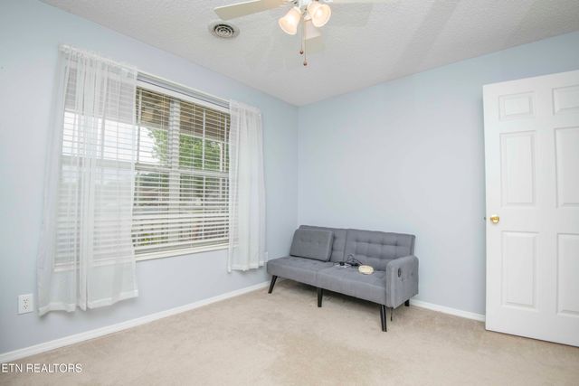 10044 Greylock Way, Knoxville, TN 37931