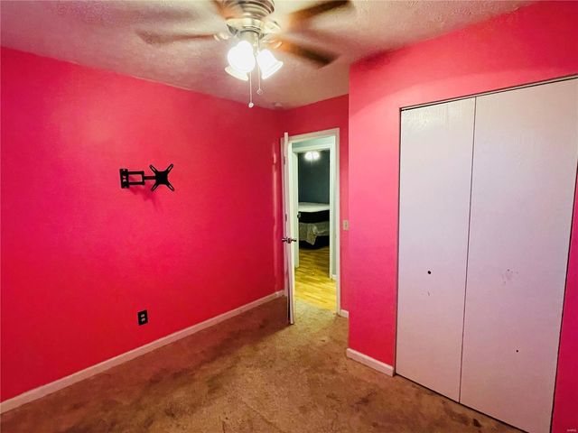 1013 W County Road, Jerseyville, IL 62052