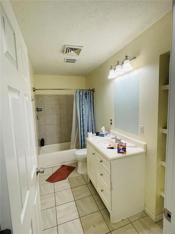 1013 W County Road, Jerseyville, IL 62052