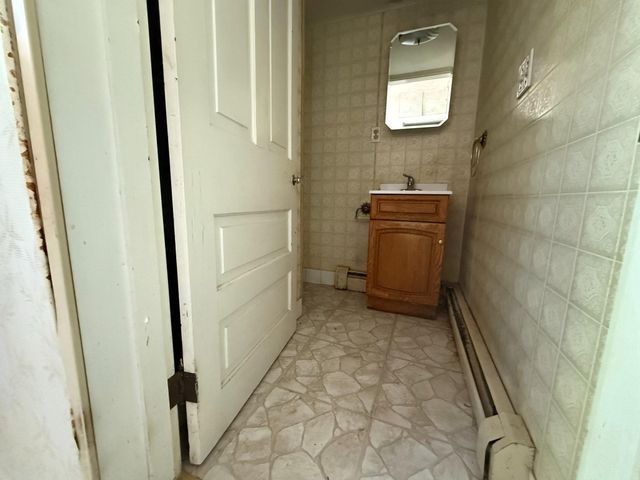 3 CIRCLE DR, Browns Mills, NJ 08015