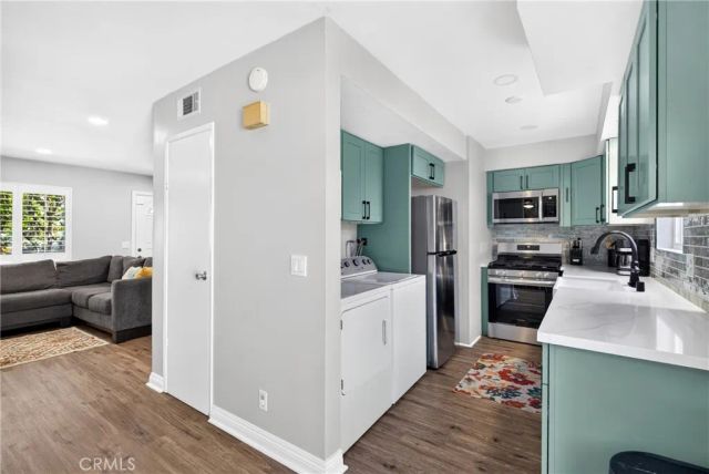 9571 Adams Avenue, Huntington Beach, CA 92646