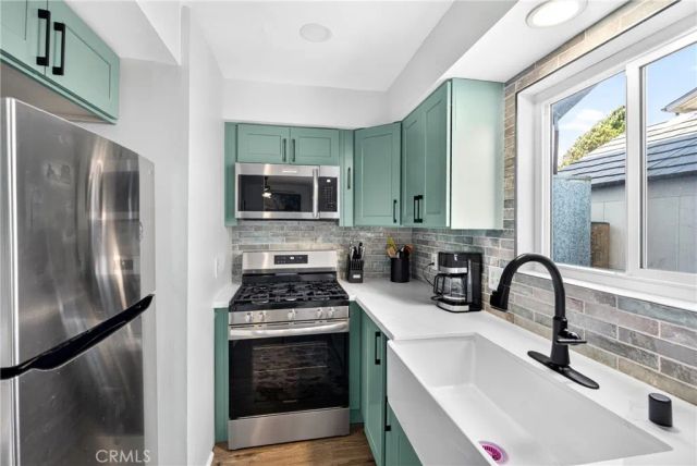 9571 Adams Avenue, Huntington Beach, CA 92646
