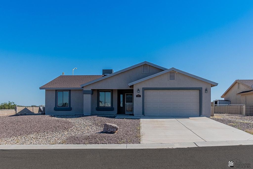 10873 Concho Dr, Wellton, AZ 85356