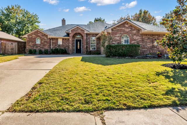 1900 Le Sage Court, Denton, TX 76208