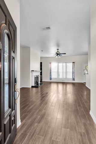 1900 Le Sage Court, Denton, TX 76208