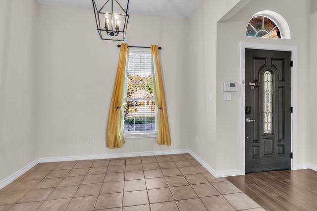 1900 Le Sage Court, Denton, TX 76208