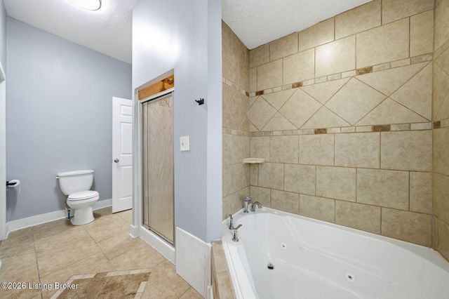 2923 W Market St, Louisville, KY 40212