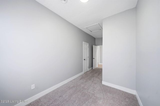 2923 W Market St, Louisville, KY 40212
