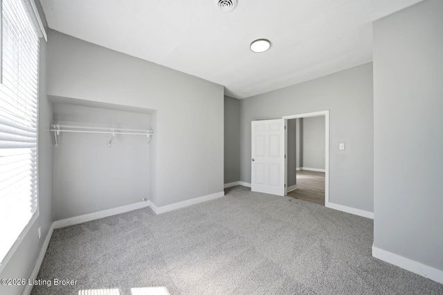 2923 W Market St, Louisville, KY 40212