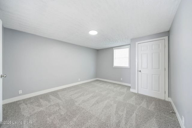 2923 W Market St, Louisville, KY 40212