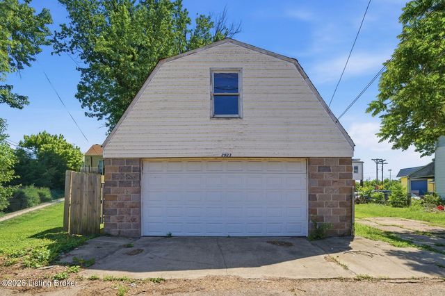 2923 W Market St, Louisville, KY 40212