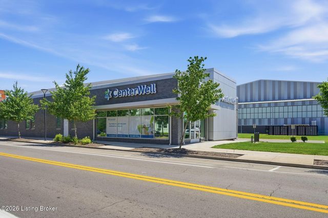 2923 W Market St, Louisville, KY 40212