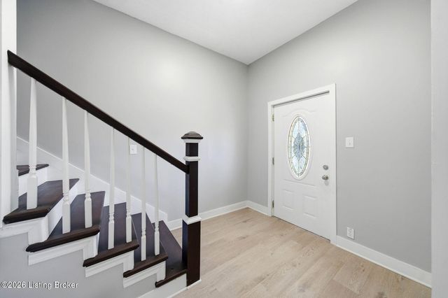 2923 W Market St, Louisville, KY 40212