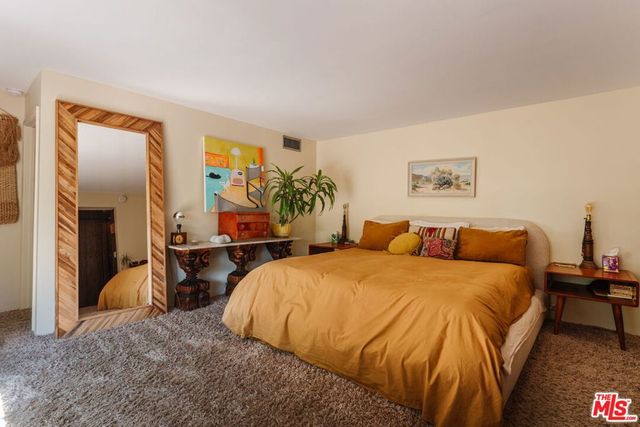 21302 Entrada Road, Topanga, CA 90290