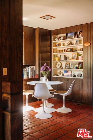 21302 Entrada Road, Topanga, CA 90290