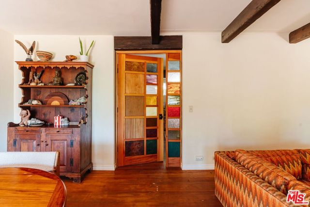 21302 Entrada Road, Topanga, CA 90290