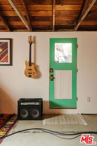 21302 Entrada Road, Topanga, CA 90290