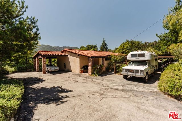 21302 Entrada Road, Topanga, CA 90290