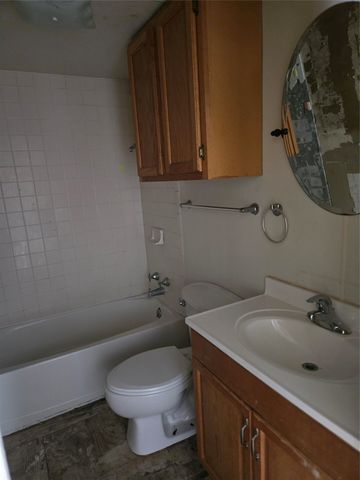528 E Jefferson Street, Van Alstyne, TX 75495