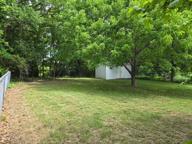 528 E Jefferson Street, Van Alstyne, TX 75495