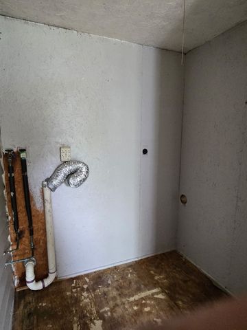 528 E Jefferson Street, Van Alstyne, TX 75495
